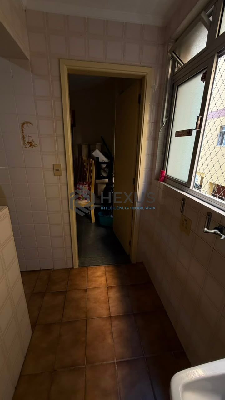 Foto 22 de Apartamento com varanda na região da Vila Júlia na Enseada, Guarujá