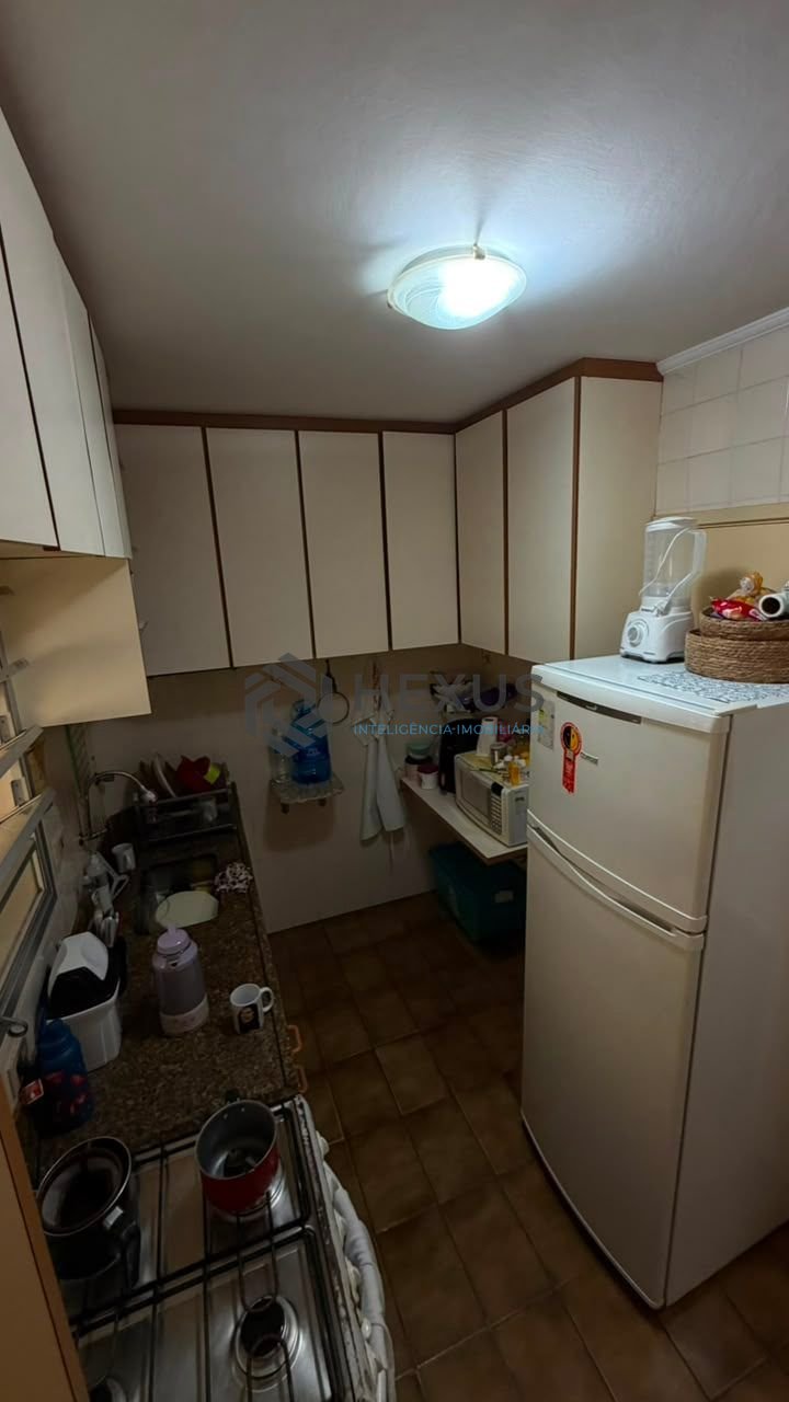 Foto 20 de Apartamento com varanda na região da Vila Júlia na Enseada, Guarujá