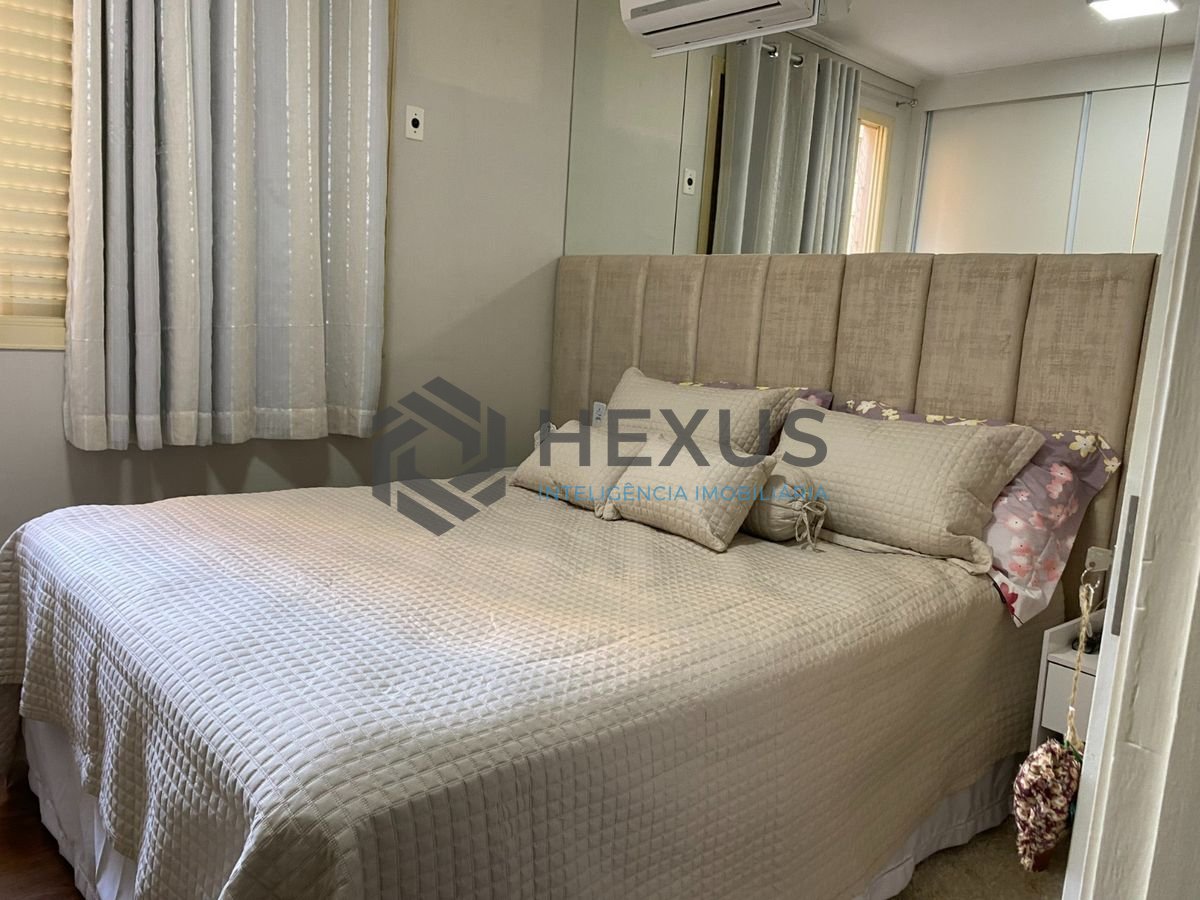 Foto 7 de Apartamento reformado com varanda a 500m da praia na região do Jardim São Miguel na Enseada, Guarujá