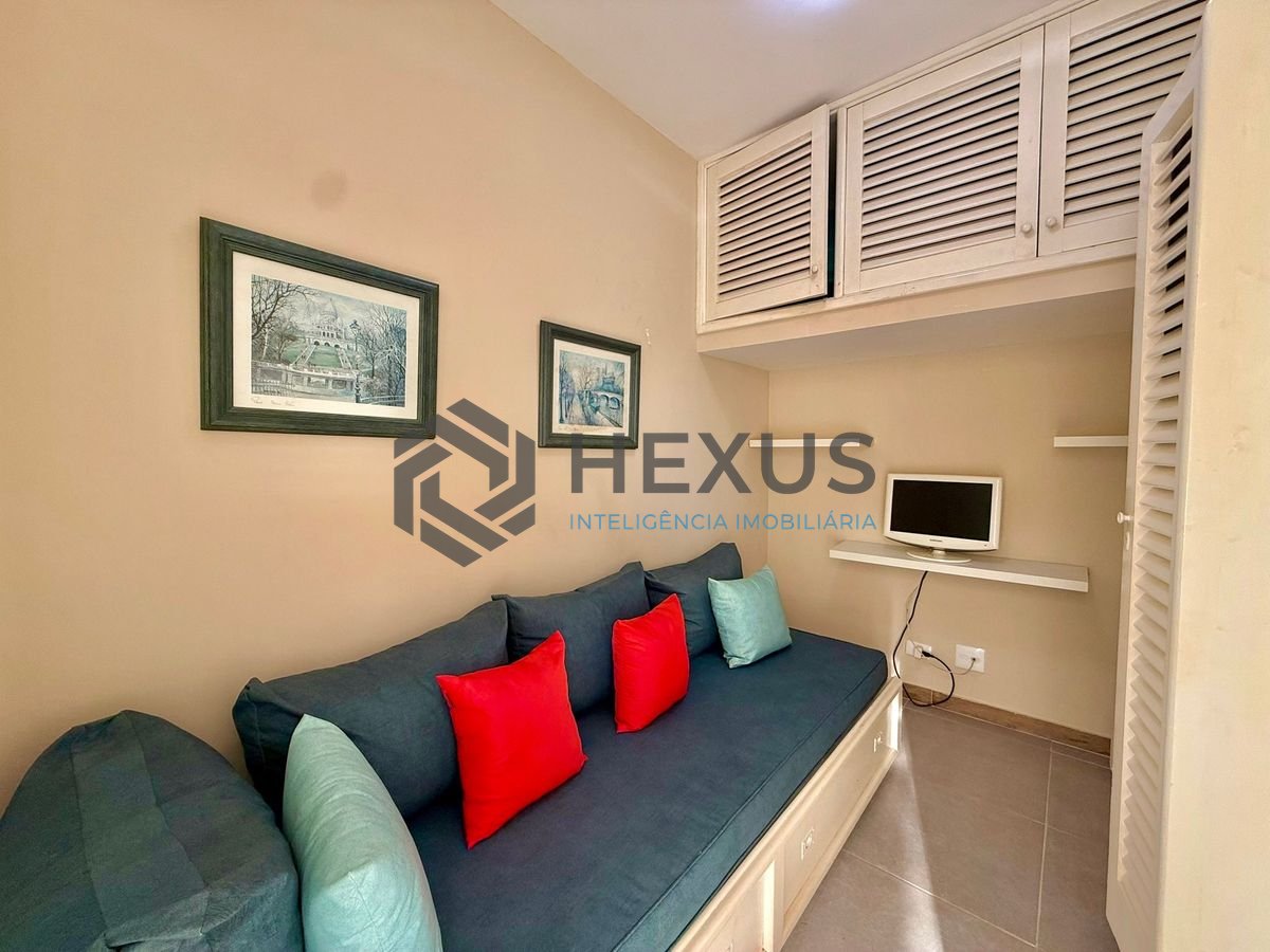 Foto 45 de Apartamento reformado com varanda vista mar e lazer na beira mar no Morro Sorocotuba na Enseada, Guarujá