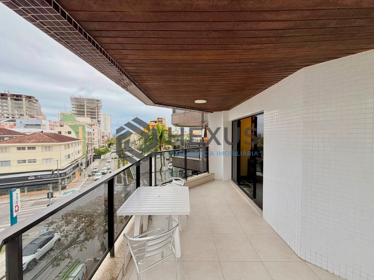 Foto 7 de Apartamento com varanda e lazer a 250m da praia na região do Galhetas no Jardim Astúrias, Guarujá