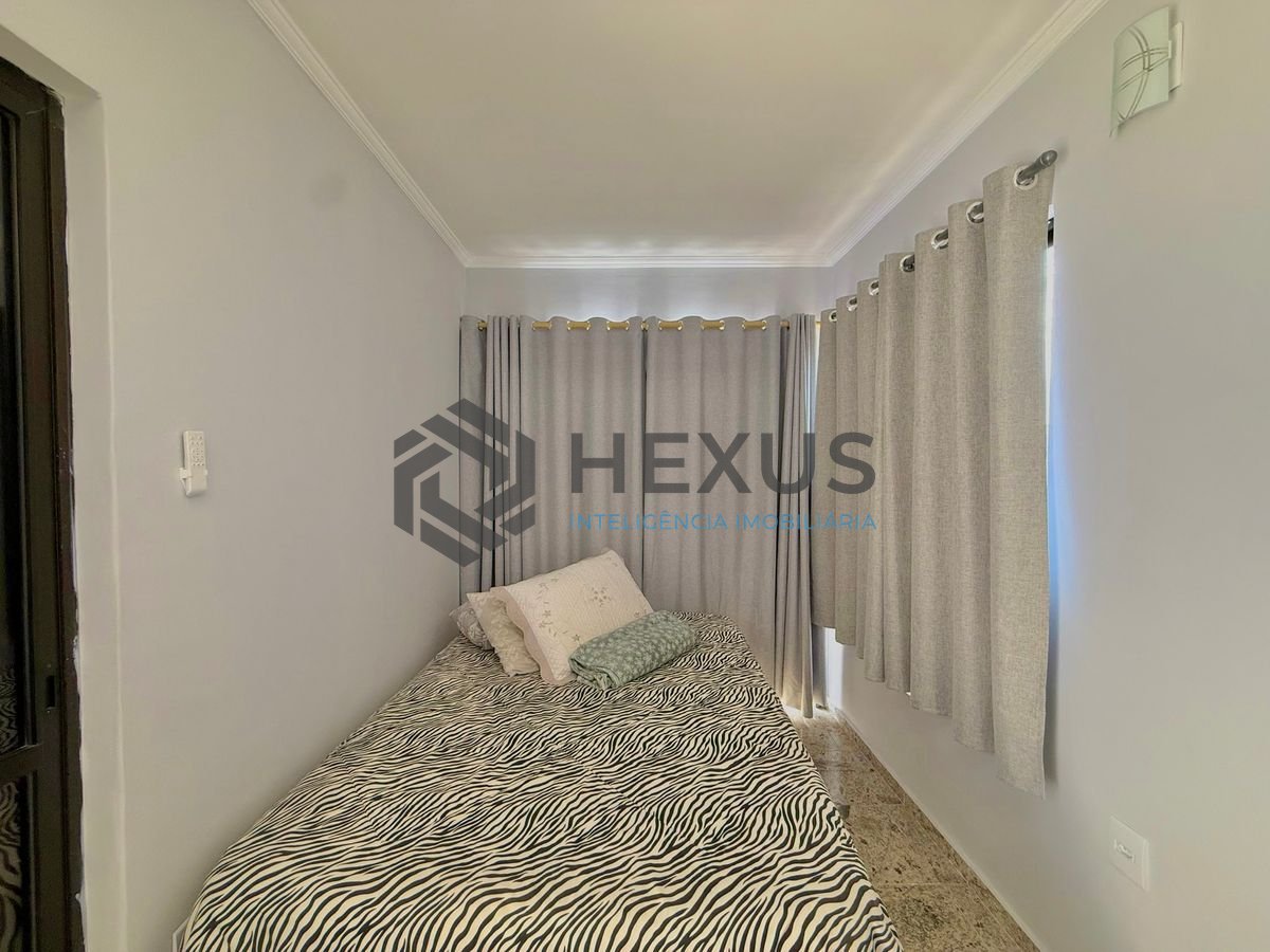 Foto 31 de Cobertura Duplex reformado com varanda vista mar e lazer a 300m da praia na Enseada, Guarujá