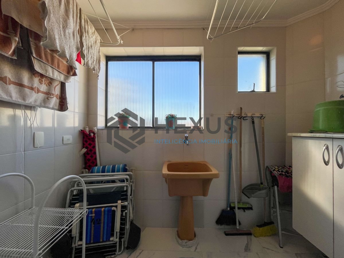 Foto 28 de Apartamento com varanda e lazer na região do Tortugas na Enseada, Guarujá