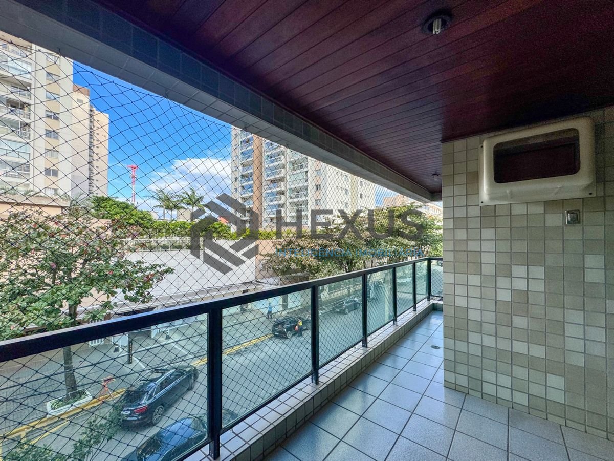 Foto 7 de Apartamento com varanda a 450m da praia no Jardim Astúrias, Guarujá