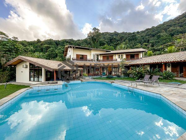 Casa à Venda em Enseada — foto 1