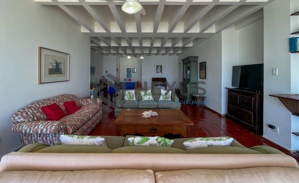 Apartamento à Venda em Pitangueiras — foto 10