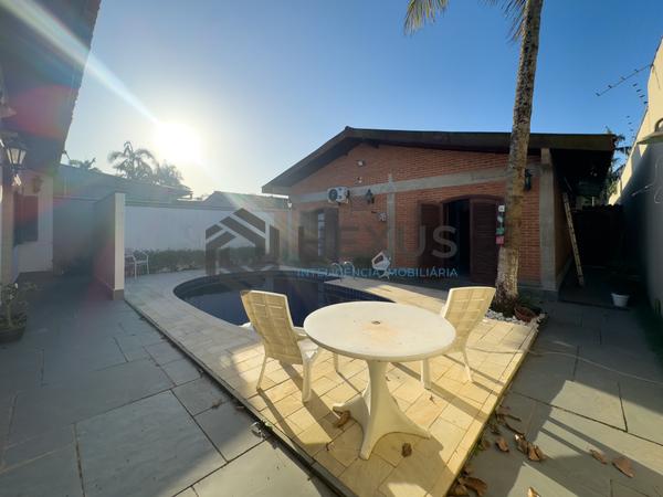 Casa à Venda em Enseada — foto 2
