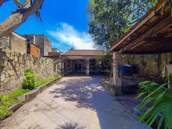Casa à Venda em Vicente de Carvalho — foto 1