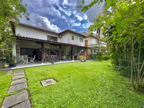 Casa à Venda em Enseada — foto 1