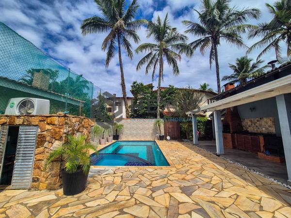 Casa à Venda em Balneário Praia do Pernambuco — foto 1