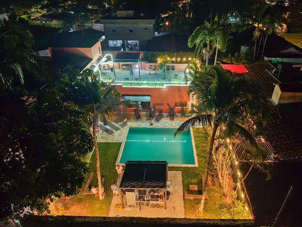 Sobrado à Venda em Balneario Praia do Pernambuco — foto 1