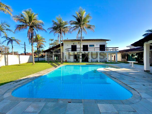 Casa Em Condominio à Venda em Jardim Acapulco — foto 1